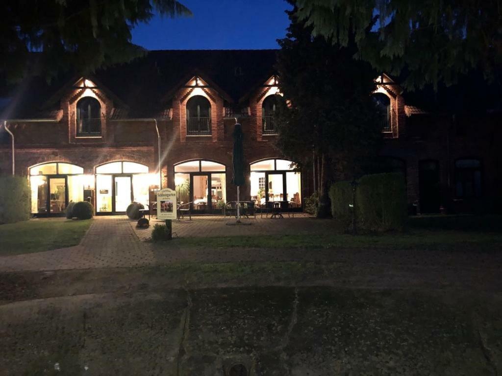 Gaestehaus Schlossgarten Etelsen Exterior photo
